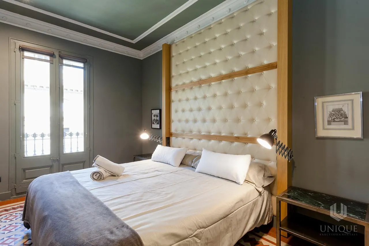 Unique Rentals - Luxurious Oasis Barcelona 0*,  Spain