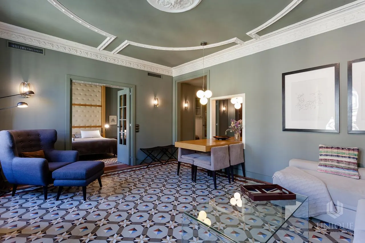 Unique Rentals - Luxurious Oasis Barcelona