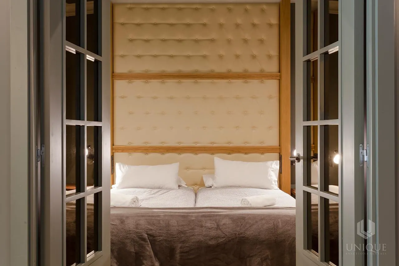 Unique Rentals - Luxurious Oasis Barcelona 0*,