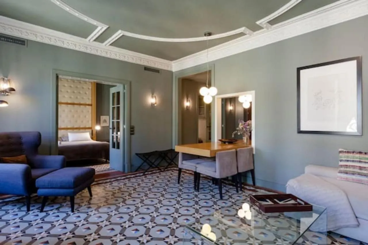 Apartment Unique Rentals - Luxurious Oasis Barcelona Spain